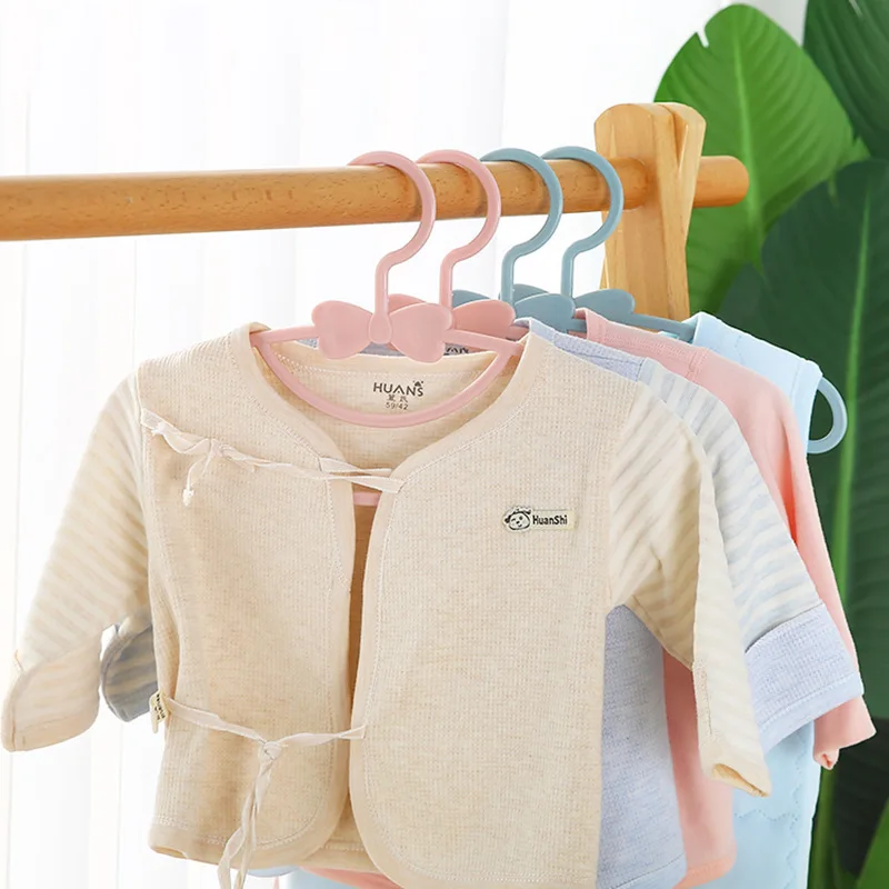 5-50 Buah Gantungan Bayi Plast - Baby Clothing Rack ulasan dan harga